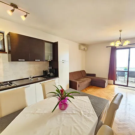 Jovana Nv - With Balcony With Sea View * Novi Vinodolski